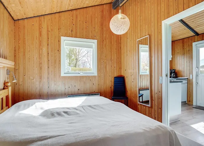 Denahi - 400m To The Fjord By Interhome