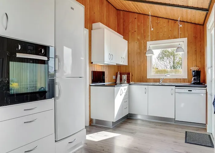 Denahi - 400m To The Fjord By Interhome