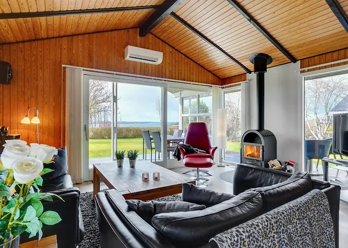 Denahi - 400m To The Fjord By Interhome *